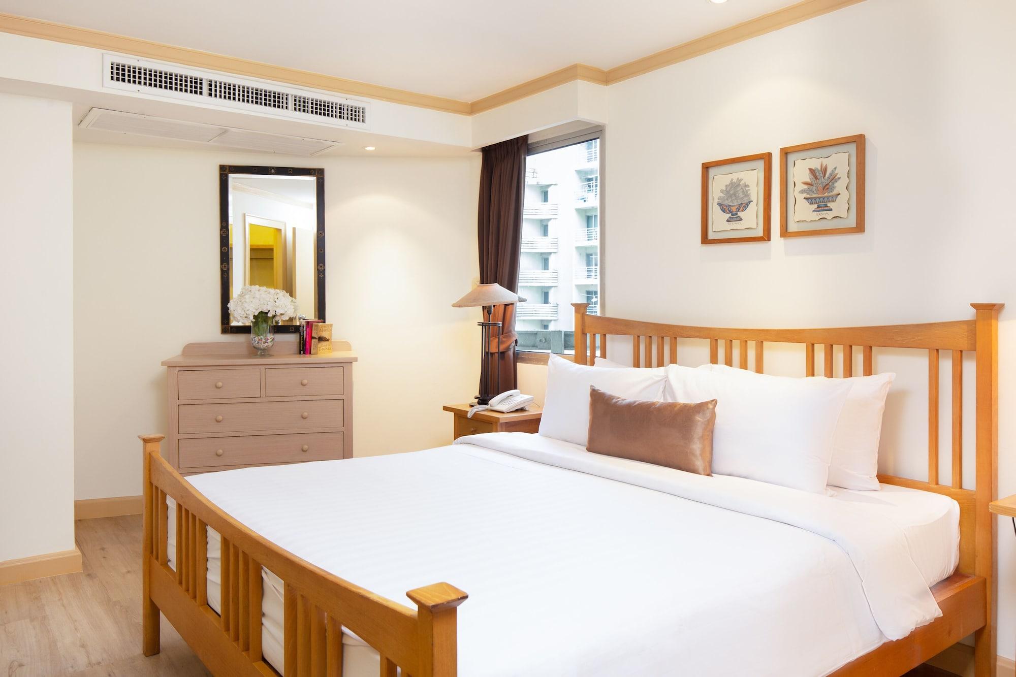Отель Riverfront 4*
