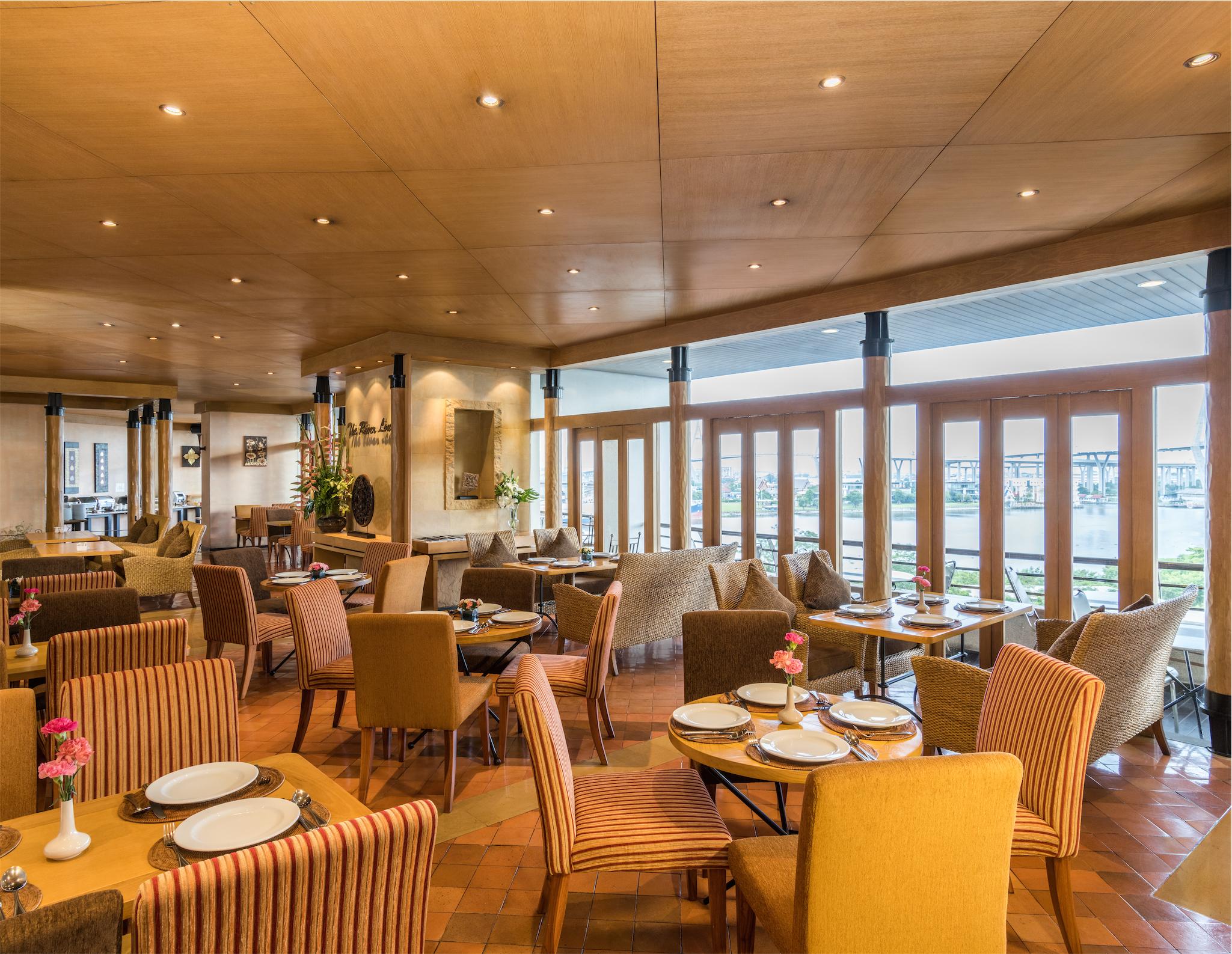 Riverfront 4* Бангкок